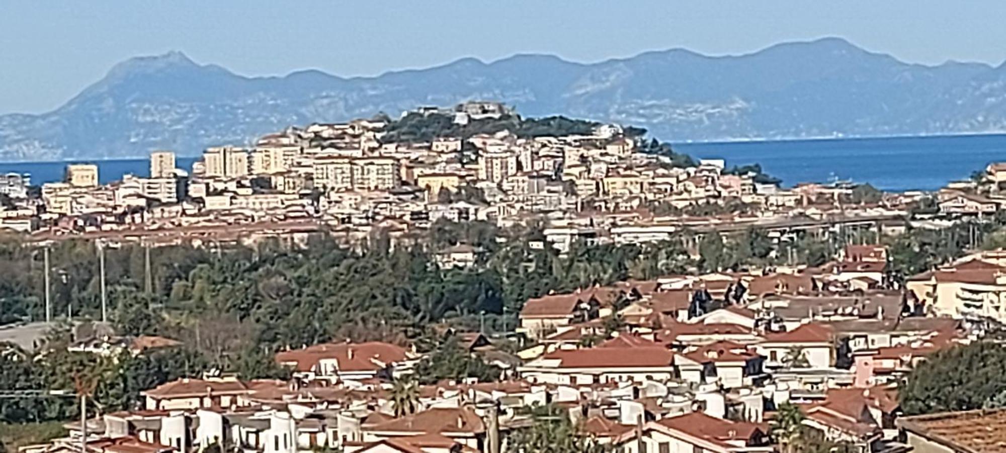 B&B Binario Nove E Tre Quarti Agropoli Extérieur photo